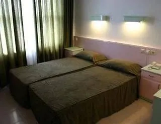 Sealine 3*